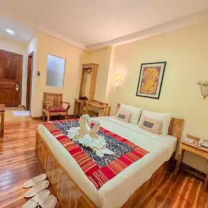 Luang Phasouk Luang Prabang