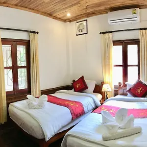 Villay Vanh Place House מלון