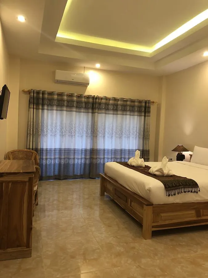 Leego Hotel Luang Prabang 2*,  Laos